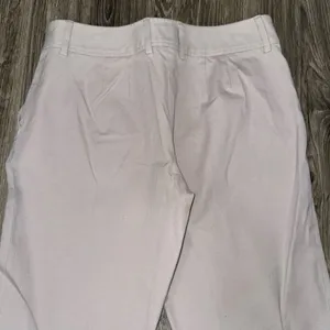 Ann Taylor Loft Stretch Lavender Size 6 straight leg pants thumbnail 3