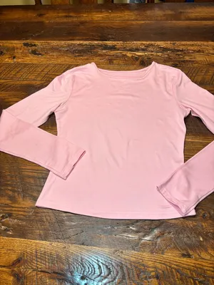 Ladies XS Soft Pink Top - like new! thumbnail 4