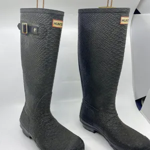 Unisex Hunter Snake Embossed Boots Size US 6M/7F thumbnail 2