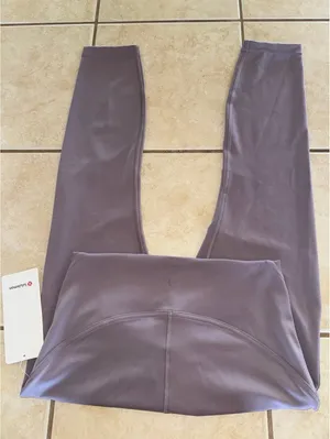 Lululemon Instill High Rise 25” Violet Verbena Size 8 NWT thumbnail 1