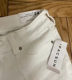 white flared jeans thumbnail 3