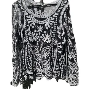 Vintage Vivid Importers of NY Women’s Sz Large Flower Black White Top Blouse thumbnail 10