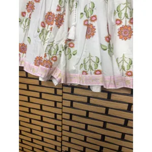 Old Navy White‎ Floral Cotton Bohemian Style Shorts Size Large thumbnail 5