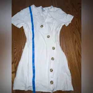 Chic White Asymmetrical Button Dress Size 0 thumbnail 4