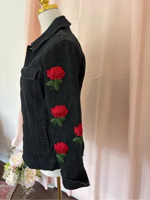 HAODUOYI Black Jean Jacket with Red Rose Embroidery thumbnail 3