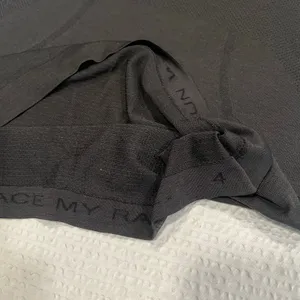 Lululemon black swiftly tech shirt for women size 4 thumbnail 4