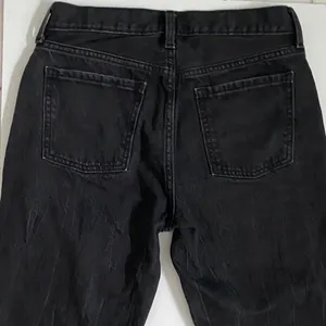 Old Navy Womens High Rise Slouchy Straight Distressed Black Cotton‎ Jeans Size 8 thumbnail 6