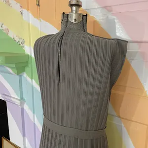 Club Monaco Fossil Green Micro Pleated Column Midi Dress Banded Waist Sz 00 💚🎀 thumbnail 10