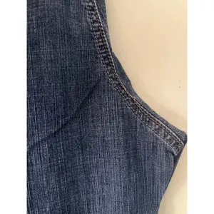 Wrangler Bootcut Blue Rinsed Distressed Denim Jeans Women’s 18 Long Loose stitch thumbnail 8