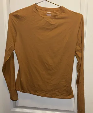 SKIMS Long Sleeve Fits Everybody thumbnail 1