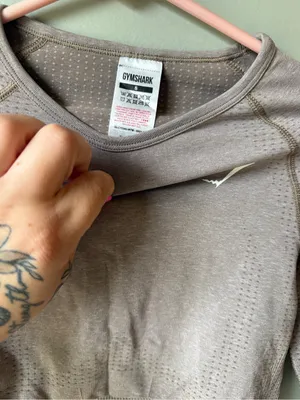 Gymshark Gym Crop Top Long Sleeve Thumbhole Seamless Workout Shirt Women’s S Taupe thumbnail 4
