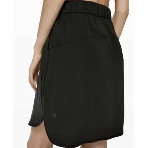 Lululemon On The Fly Skirt Womens Size 8 Black Elastic Drawstring Waist Active thumbnail 2