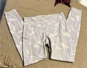 Lululemon Speed Up Tight 28" *Full-On Luxtreme - Denali Ice Grey White - Size 6 thumbnail 1