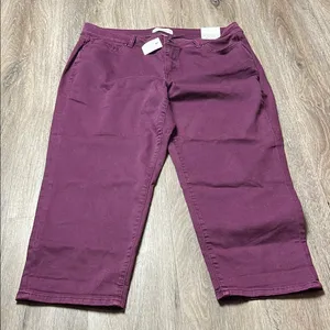 Lane Bryant Mid-Rise Essential Stretch Girlfriend Crop Purple Jeans thumbnail 6