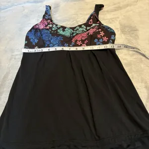 Lululemon Tame Me Tank Top Black/Petal Pop Women’s See Pics thumbnail 3