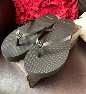 Tory Burch NWT Thin leather Strap Black Flatform Flip Flop NIX 9 avail thumbnail 5