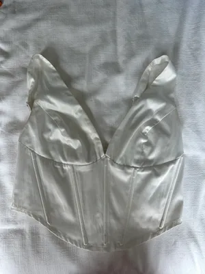 crop top thumbnail 1