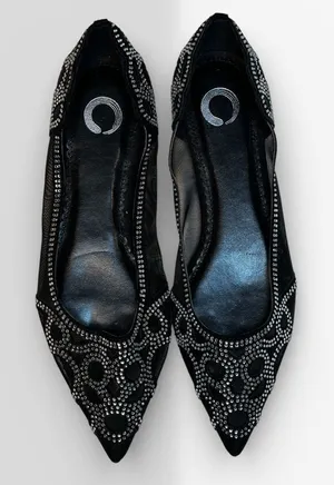Chic Black Embellished Women's Flats Size 8 thumbnail 1