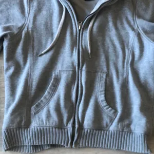 Women’s Faded Glory Gray Full Zip Hoodie thumbnail 4