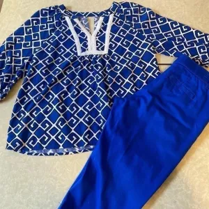 Crown & Ivy Top Womens Blue Geometric Crochet‎ Trim 3/4 Bell Sleeve Petite Small thumbnail 9