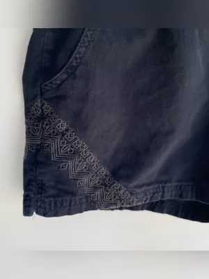 Prana black organic cotton embroidered mid rise shorts boho outdoorsy M thumbnail 2