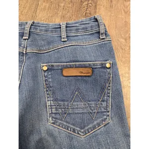 Wrangler Western TINA Bootcut Jeans Vintage Ranch Farm Size 26x32 (tag 28x34) thumbnail 7