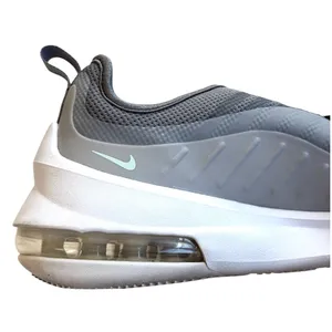 EUC Nike Air Max Axis Running Shoes Grey Size 8.5 thumbnail 4