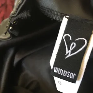 FINAL MARKDOWN JUNIOR Windsor pleather skirt xl thumbnail 4