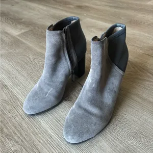 VIONIC PERK WHITNEY CHARCOAL ANKLE BOOTS. SIZE 7 thumbnail 4