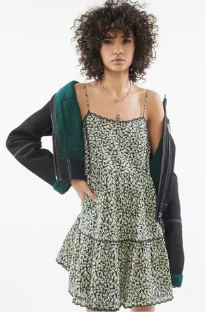 Urban Outfitters Hanna Scalloped Floral Dress Women’s XS thumbnail 1