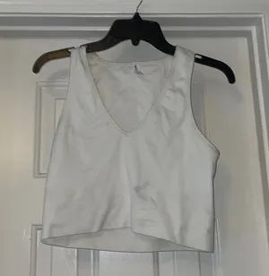 Athleta cropped tank thumbnail 1