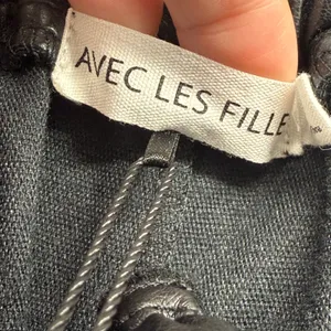 Avec Les Filles Black Faux Leather Paperbag Waist Pants Women's Size S‎ thumbnail 6
