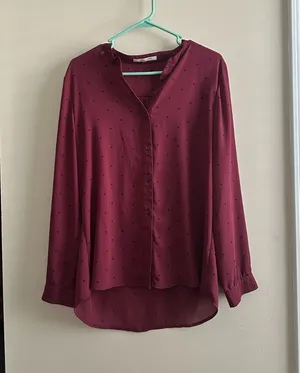 Flawed* 41 Hawthorn Burgundy Polka Dot Hi-Low Blouse Medium thumbnail 1