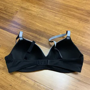 Calvin Klein Wireless‎ T-Shirt Bra Womens Size Medium Black Everyday Comfort thumbnail 2