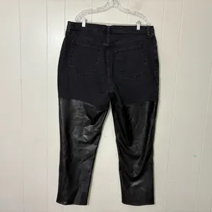 Abercrombie 90s Straight Ultra High Rise Jeans Black Faux Leather Size 34/18 thumbnail 9