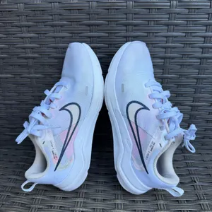 Nike Downshifter 12 Womens Running Shoes White Pink Sz 6.5 thumbnail 7