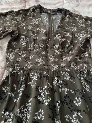 French Connection charcoal grey Floral Maxi Dress, size 2 faux wrap V-neck chic thumbnail 12