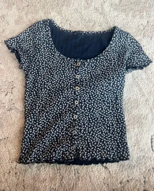 Brandy Melville Top thumbnail 1