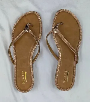 Sandals Gold Size 9 thumbnail 1