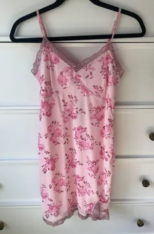 dress thumbnail 1