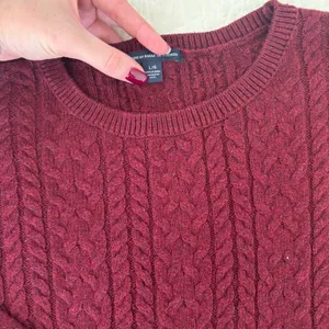 American Eagle red cable knit sweater thumbnail 4