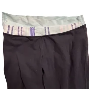 Lululemon Women's Black Yoga Pants Size 6 Flare‎ Leg Activewear thumbnail 4