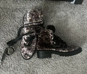 Floral combat boots Purple Size 8 thumbnail 1