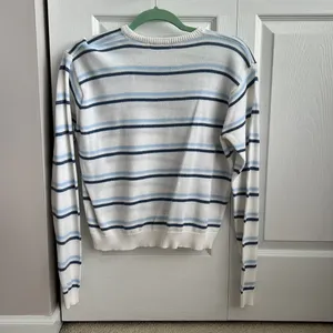 Brandy Melville Sweatshirt thumbnail 2