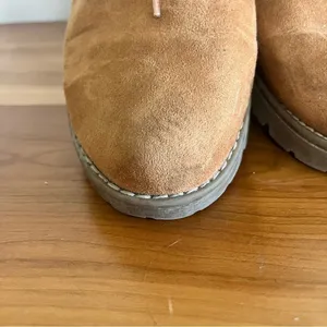 Women’s Old Navy‎ Sherpa Cuffed Lace Up Boots Size 10 Tan thumbnail 4