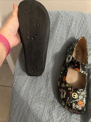 Alegria Ladies Mary Jane Shoes with Peace & Flower Print - Sz 38 thumbnail 9