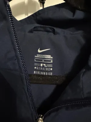 Nike Yankees Windbreaker thumbnail 2