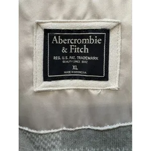 Abercrombie & Fitch Grey White Buffalo Plaid Sherpa Fleece Quarter Zip Pullover thumbnail 3