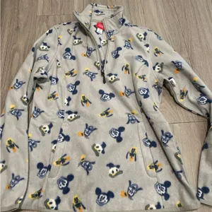 Amazon Essentials Light Gray Fleece with Cartoon Design thumbnail 1