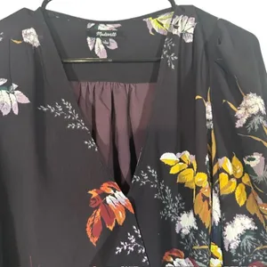 Madewell Black Floral Wrap Style V-Neck Long Sleeve Tie Waist Blouse Women Sz L thumbnail 5